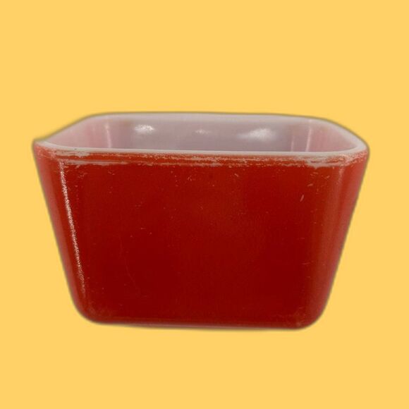 Pyrex Vintage Refrigerator Dish Red w/White Interior 4 1/4"L x 3 1/2"W x 2 3/4"D - Picture 2 of 7